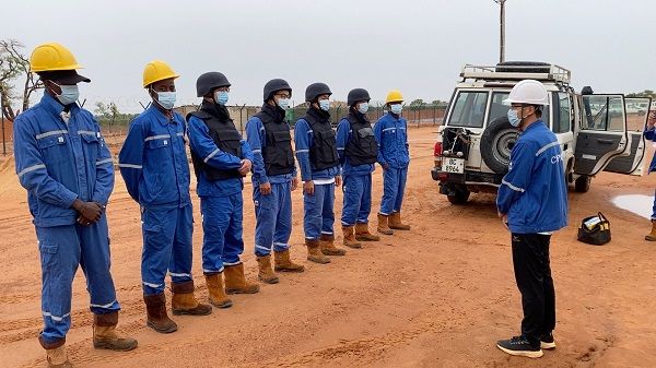 尼貝管道披荊斬棘，全力推進檢測任務